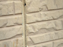 工事前｜屋根・外壁塗装| 千葉市Ｉ邸｜サイディング目地ひび割れ