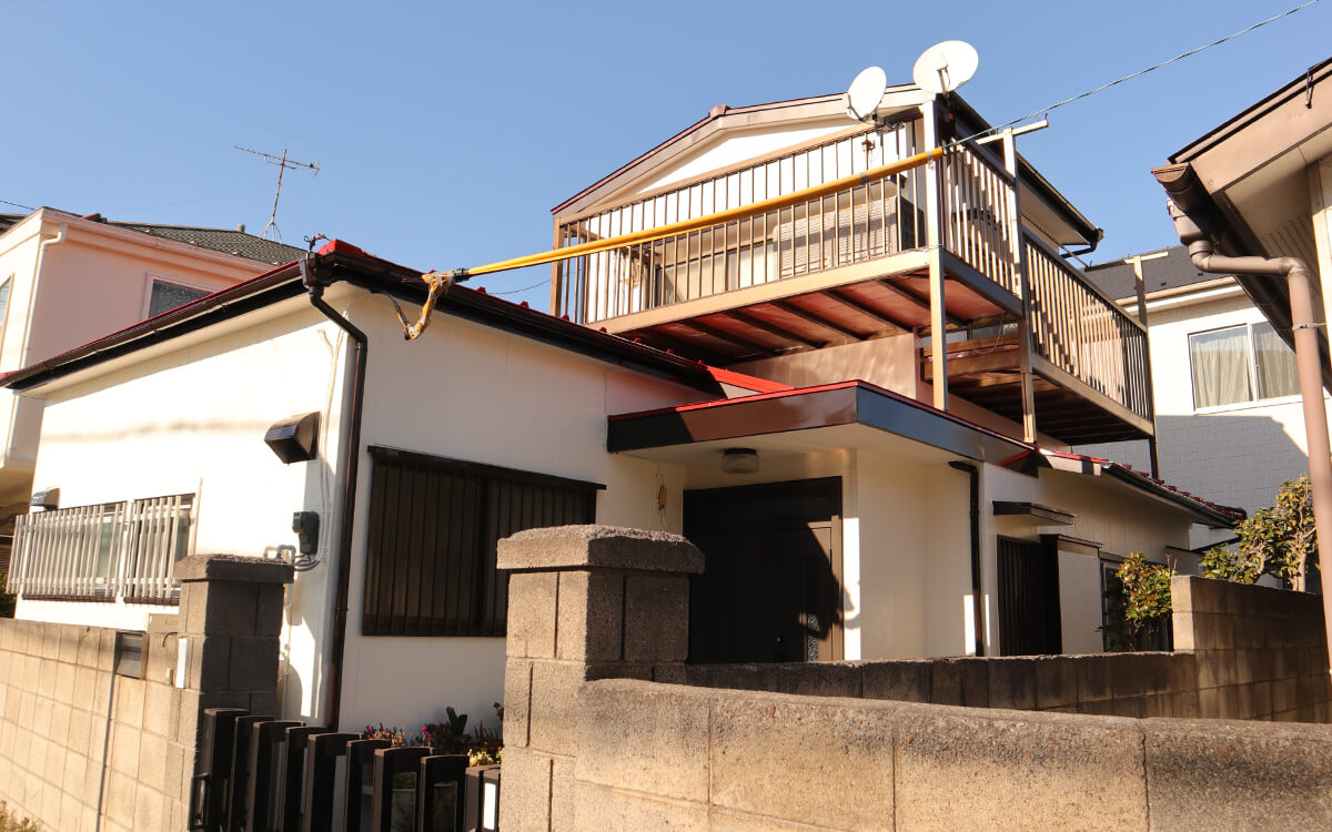 施工事例|屋根葺き替え・塗装・外壁塗装工事|千葉市稲毛区 I様邸リフォーム