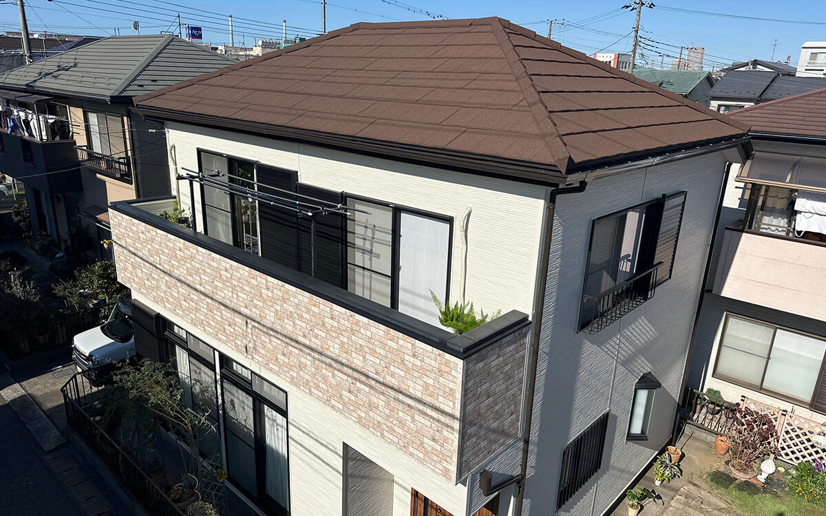 施工事例｜中央区 Y様邸｜屋根重ね葺き・外壁サイディングリフォーム